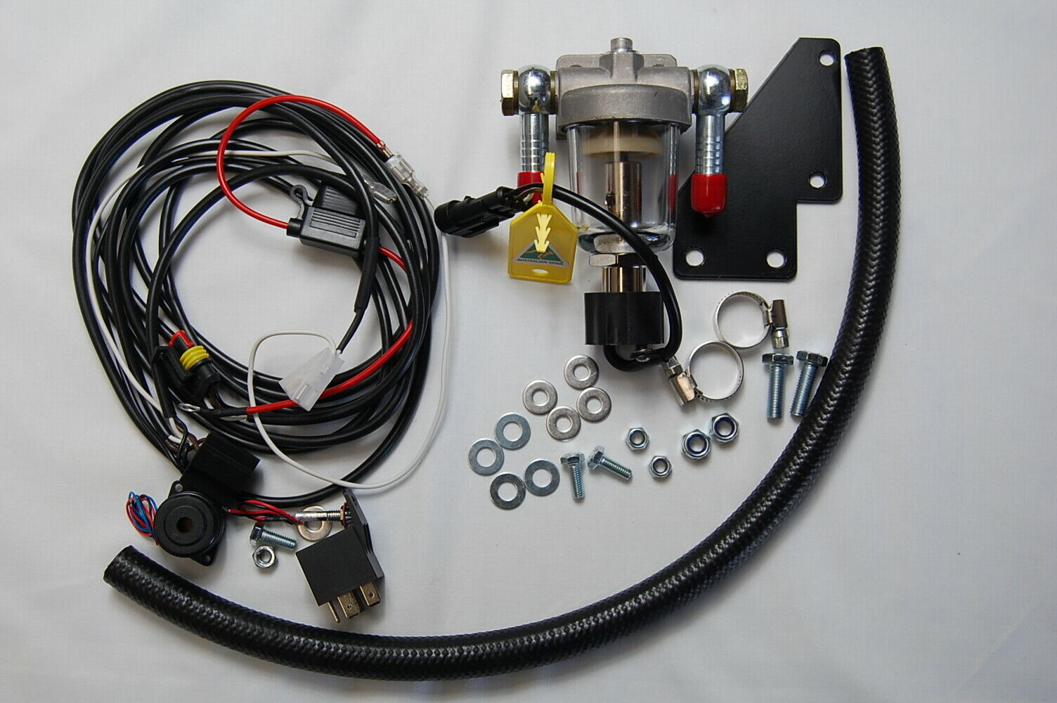 WATERWATCH TOYOTA LANDCRUISER 200 SERIES With 3 Batteries